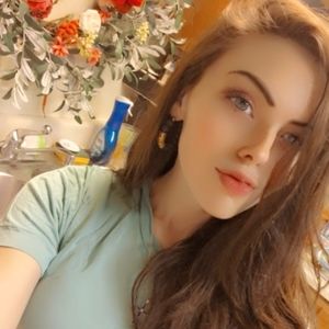 Meet your Posher, Elissa